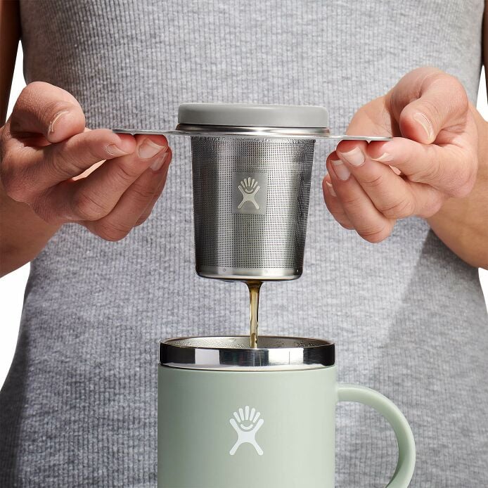 tea-infuser-e4 drif035-tea-infuser-birch-hb-pour_1.jpg