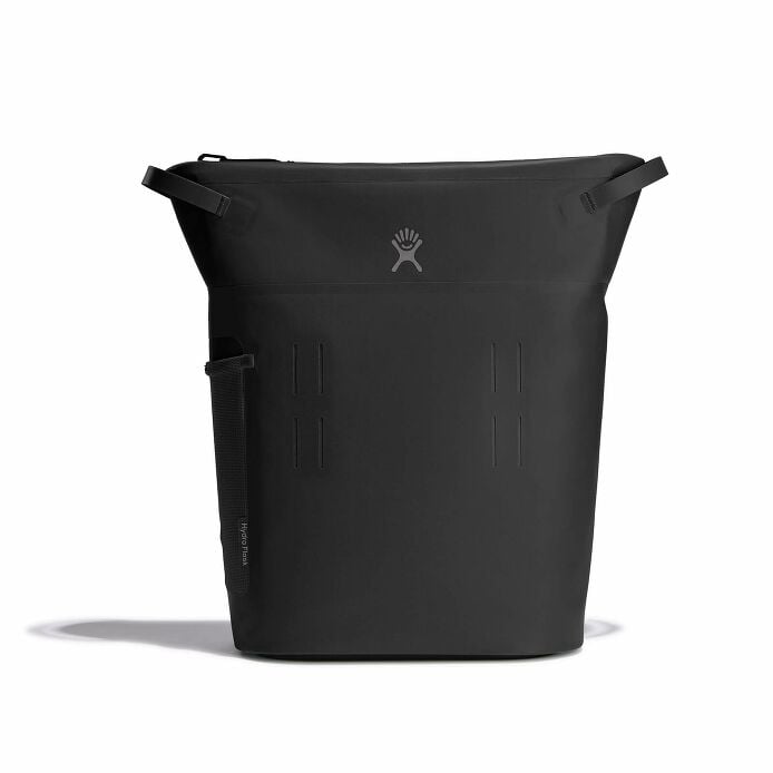 20-l-day-escapetm-pack-o2 20-l-day-escape-soft-cooler-pack-black-straight-on.jpg