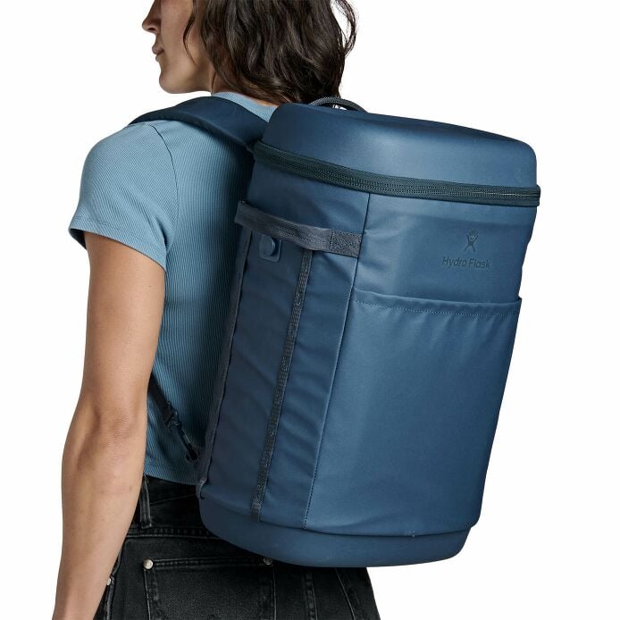 carryouttm-backpack-22-l-n0 250815_hydro_s26_hb_14605_7.jpg