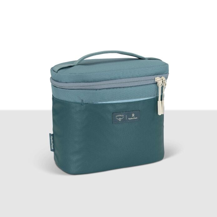 osprey-axis-x-hydro-flask-campus-essentials-bundle-e6 axisxhydroflask_s26_detail1_cascadeblue_10007249_1.jpg