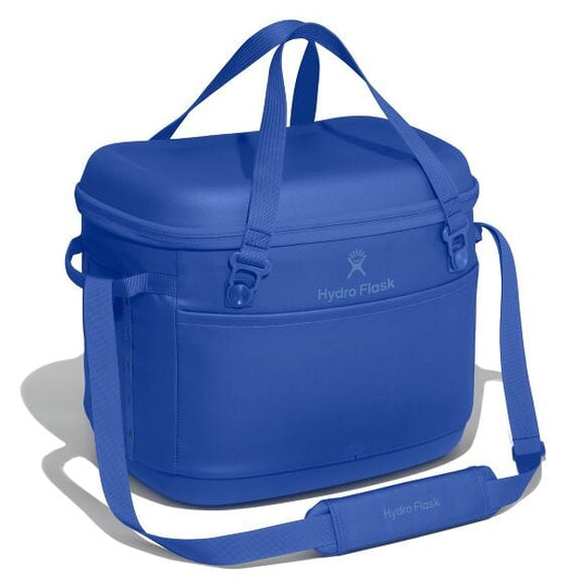 carryouttm-soft-cooler-30-l-p0 cpco382_carryout_cooler_30l_capri_blue_angled_1.jpg