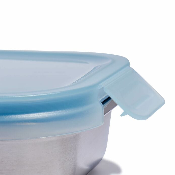 3-5-c-stainless-steel-food-container-b8 focb417-3.5-cup-food-container-rain-feature_1_1.jpg
