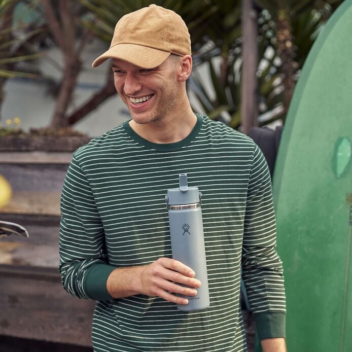 24-oz-wide-mouth-with-flex-straw-cap-b6 hf_s26_mcinnis_0232_13.jpg