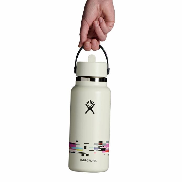 glitch-collection-32-oz-bottle-with-flex-straw-cap-i9 le26-w32-1006-32-oz-wide-flex-straw-cap-glitch-white-hb.jpg