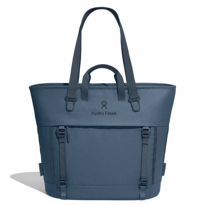 carryouttm-soft-cooler-tote-30-l-g5 maxiit384-carryout-tote-30l-harbor-blue-straight.jpg