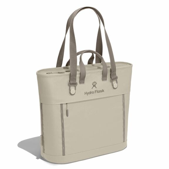 carryouttm-soft-cooler-tote-20-l-s5 midiit114-carryout-tote-20l-oat-angled.jpg